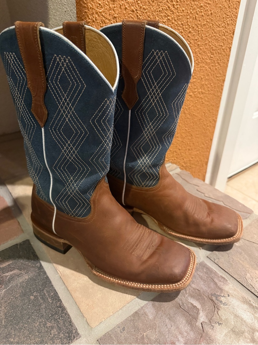 Men's Cody James Two-Tone Western Leather Boots — Brown Foot with Blue Shaft - Picture 2 of 3